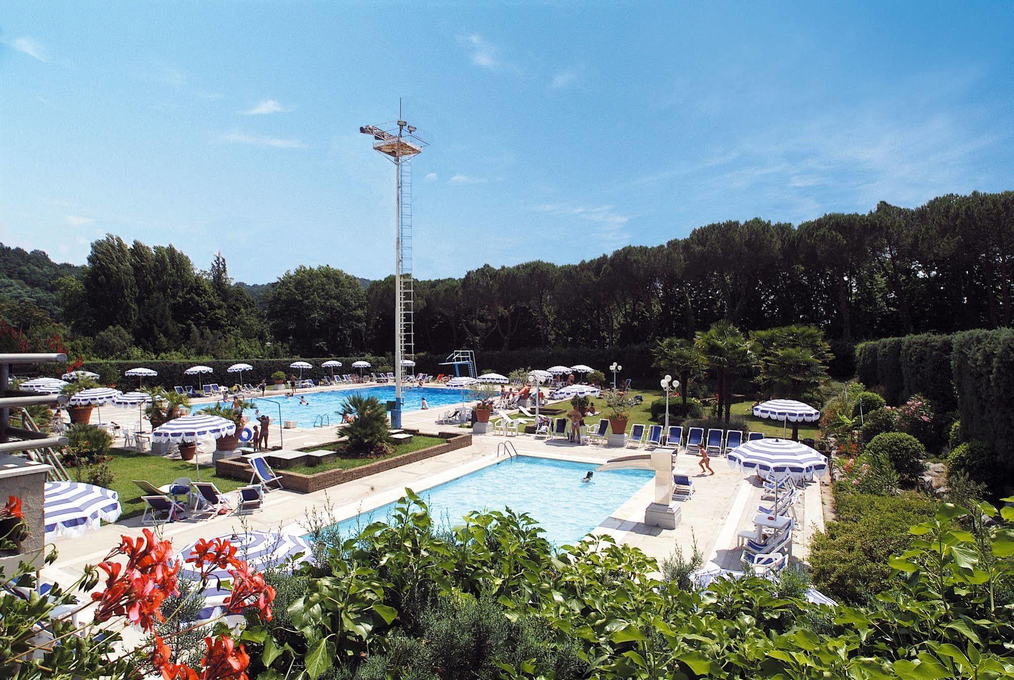 Country Club 4*